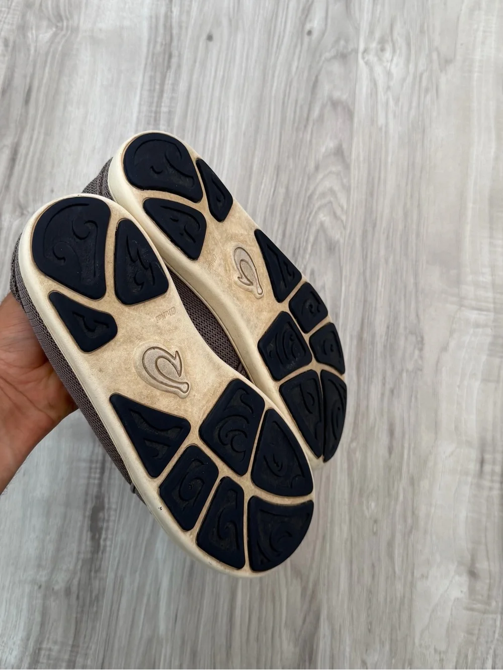 OluKai men nohea